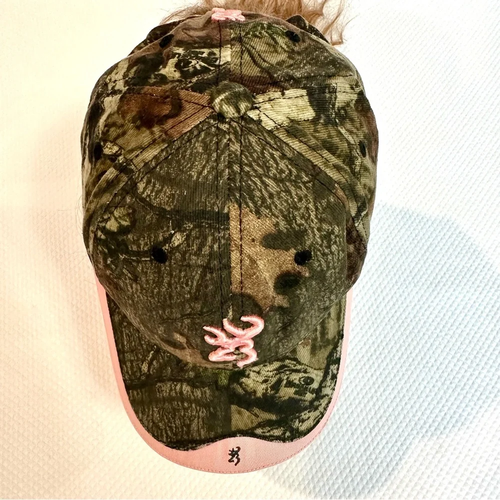 Browning Women's Camo Hat with Pink‎ Trim & Classic Buck-mark Outline